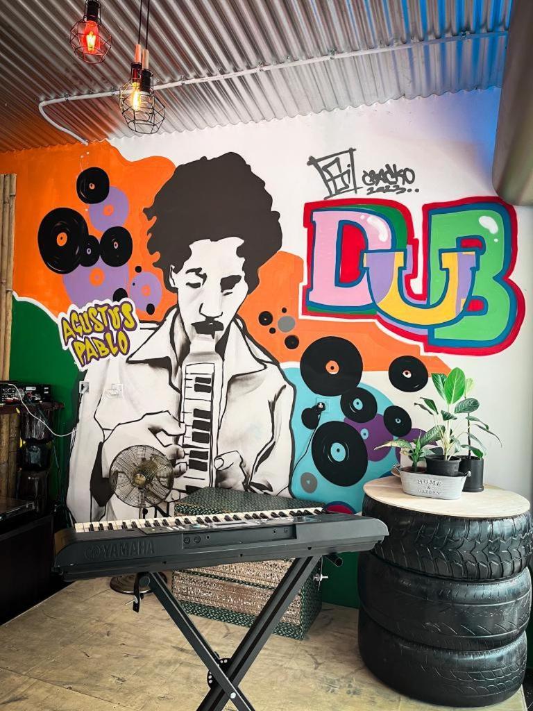 H2 Worldpackers , The Social Hotel Kota Kinabalu Ngoại thất bức ảnh